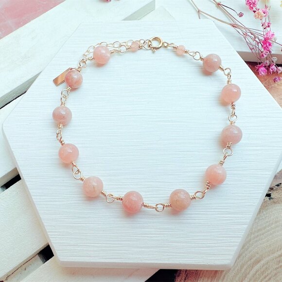 New Peach Moonstone Gold Bracelet - Picture 7 of 7